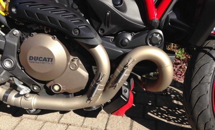 DUCATI uitlaat keramiek coaten / Tank inwendig coaten, Motoren, Motoren | Ducati, 2 cilinders, Ophalen of Verzenden