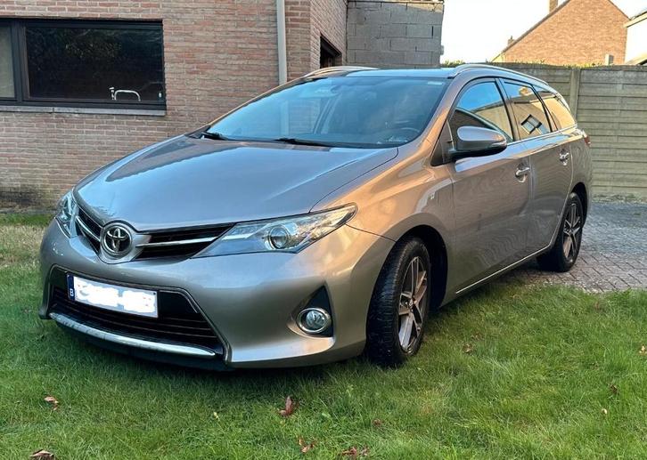 Toyota Auris Touring Sports 1.33 Dynamic 2014, Autos, Toyota, Particulier, Auris, ABS, Caméra de recul, Airbags, Ordinateur de bord