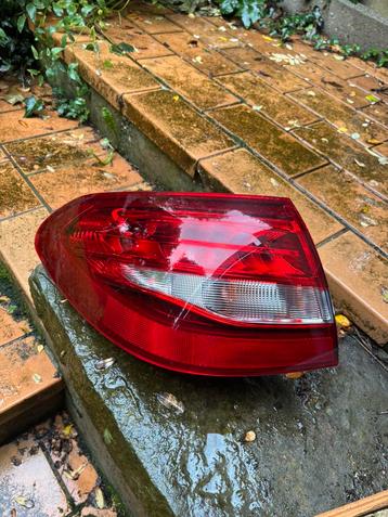 Feu arriere gauche NEUF SEMI LED Mercedes Classe C BREAK beschikbaar voor biedingen