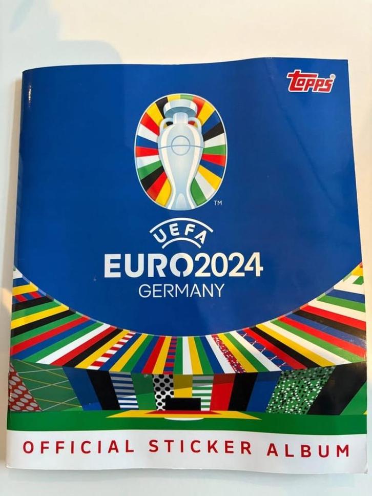 Lot de 802 cartes officielles UEFA Euro 2024, Hobby en Vrije tijd, Stickers en Plaatjes, Nieuw, Meerdere stickers, Ophalen