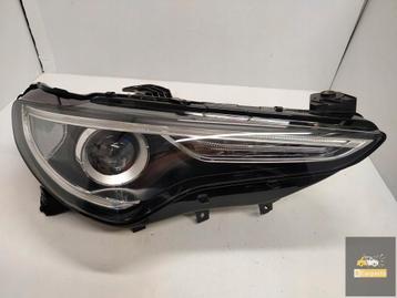 Alfa Romeo Stelvio Xenon Torsionlamp rechts beschikbaar voor biedingen