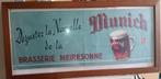 munich reclame in kader met plastiek erom heen, Verzamelen, Biermerken, Ophalen of Verzenden, Gebruikt, Reclamebord, Plaat of Schild