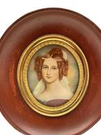 Miniature rehaussée – Portrait féminin – XIXᵉ siècle, Antiquités & Art, Enlèvement ou Envoi