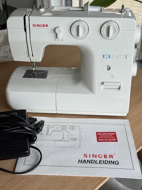 Draagbare naaimachine Singer met handleiding, Hobby en Vrije tijd, Naaimachines en Toebehoren, Gebruikt, Naaimachine, Singer, Ophalen