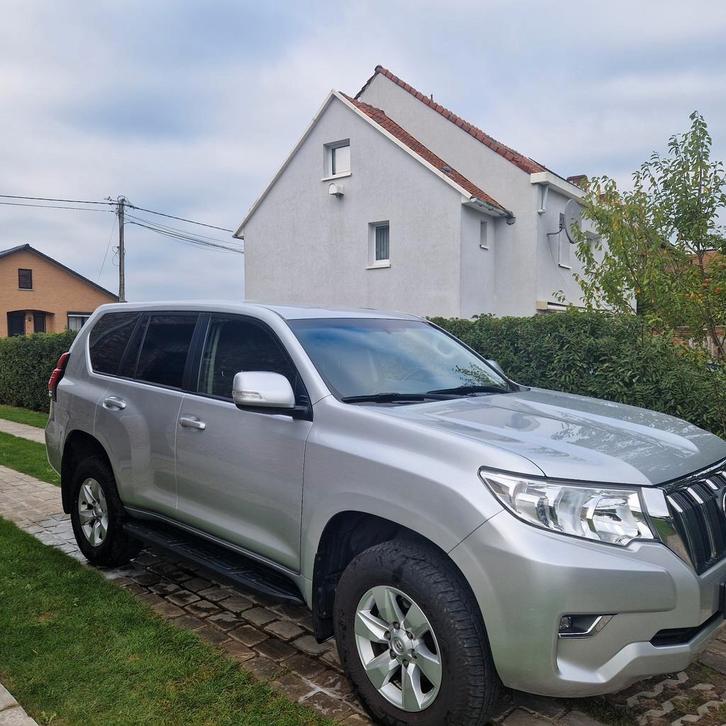 Toyota land cruiser LC 5 d. 2.8 D-4D AT country LHD, Auto's, Toyota, Particulier, Trekhaak, Diesel, Ophalen
