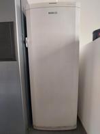 Vriezer Beko, Elektronische apparatuur, Vriezers en Diepvrieskisten, Ophalen, Gebruikt, Vrieskast