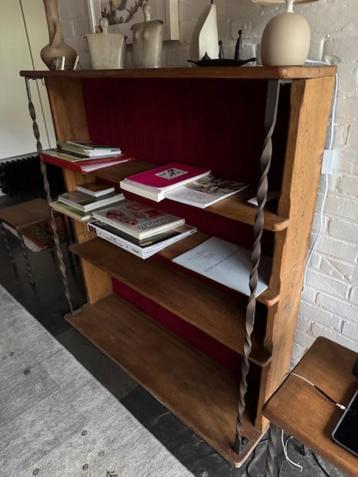 kast (1966) beschikbaar voor biedingen