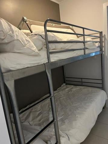 Stapelbed beschikbaar voor biedingen