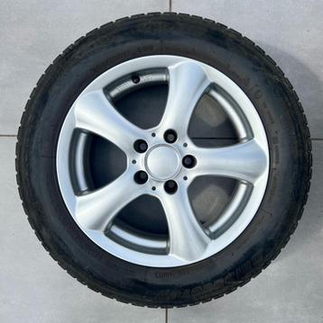 Mercedes velgen met winterbanden beschikbaar voor biedingen