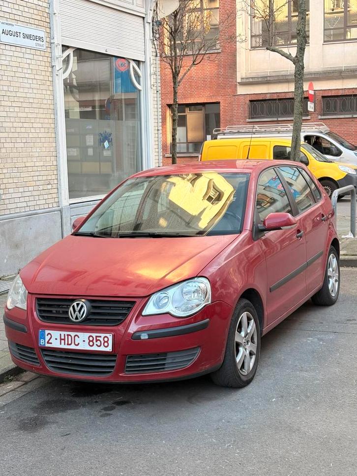 Volkswagen Polo 9N Automaat – 2004 – Slechts 61.000 km, Auto's, Volkswagen, Bedrijf, Polo, Benzine, 5 deurs, Automaat, Rood, Beige
