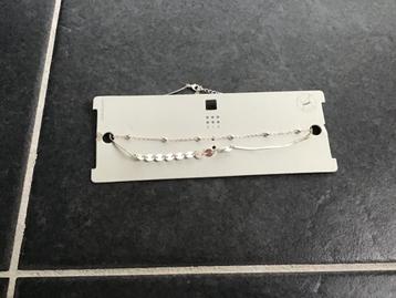 Nieuwe halskettingen beschikbaar voor biedingen