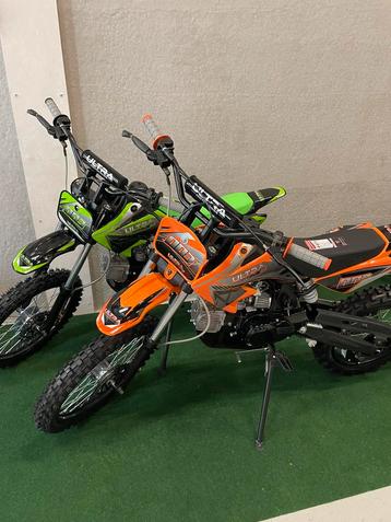 Nieuwe 125CC pitbike/crossmotor 4-takt,schakel beschikbaar voor biedingen