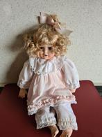 Ancienne poupée en porcelaine - 45 cm, Comme neuf, Enlèvement ou Envoi, Poupée