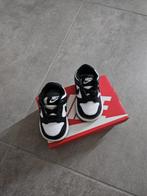 Nike dunk low maat 17, NIKE, Jongen of Meisje, Schoenen, Nieuw