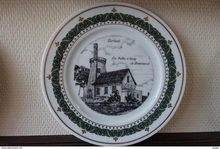 uniek bord Torhout porselein (g swaenepoel) te ieper, Antiek en Kunst, Antiek | Porselein, Ophalen of Verzenden