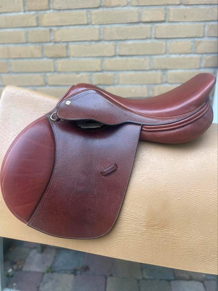 Net bruin HDR 16 inch medium boom Springzadel., Dieren en Toebehoren, Paarden en Pony's | Hoofdstellen en Tuigage, Gebruikt, Springen