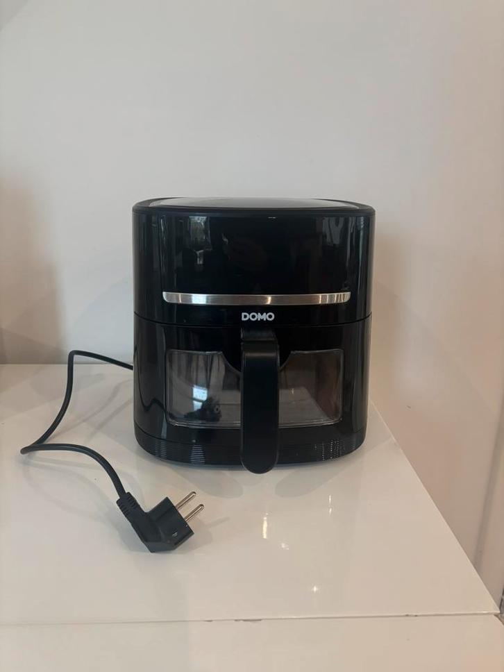 Domo Airfryer 4L avec écran tactile très bon état peu utilis, Electroménager, Friteuses à air, Comme neuf, Friteuse à air, Enlèvement ou Envoi