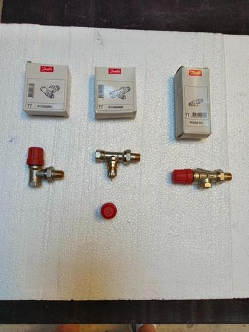 Vannes thermostatiques DANFOSS, Bricolage & Construction, Enlèvement, Neuf, Thermostat