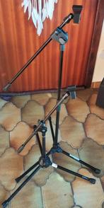 2 micro statieven een lage en een hoge., Muziek en Instrumenten, Standaarden, Ophalen, Microfoon