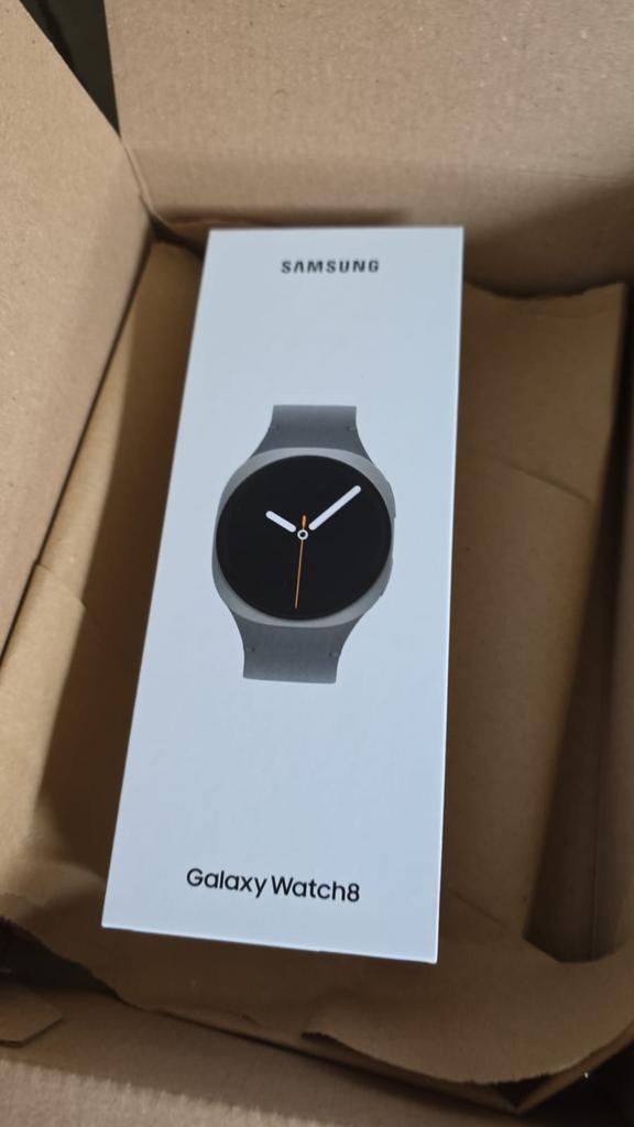 Nieuw galaxy watch 8 horloge 40mm 2j garantie, Handtassen en Accessoires, Smartwatches, Zo goed als nieuw, Hartslag, Ophalen