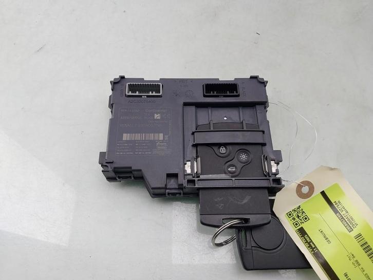 MODULE DE LECTEUR DE CARTES HFM (NEIMAN) Captur (2R), Autos : Pièces & Accessoires, Autres pièces automobiles, Renault, Utilisé