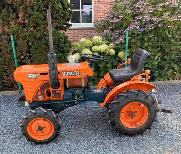 Minitractor Kubota B6001 4 x 4, Autres marques, Jusqu'à 2500, Jusqu'à 80 ch, Enlèvement