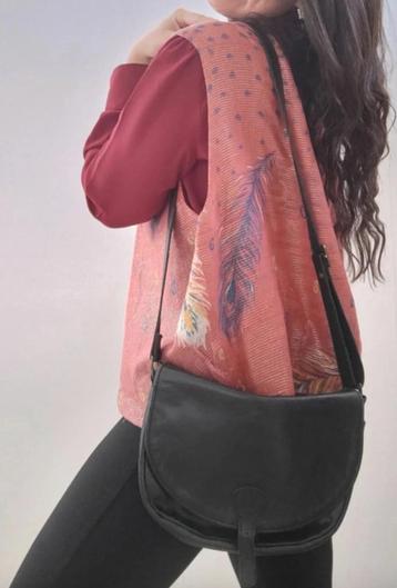 Beautiful pink vintage vest (size M/L) beschikbaar voor biedingen