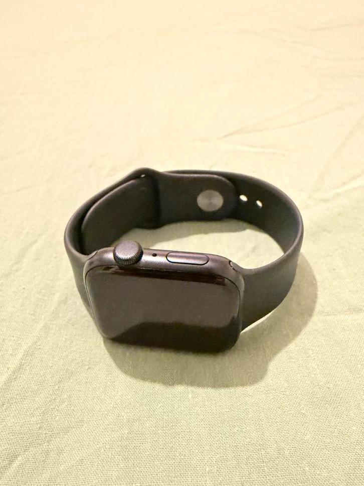 Apple Watch SE 44 mm, Bijoux, Sacs & Beauté, Montres connectées, Comme neuf, GPS, Enlèvement ou Envoi