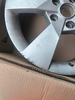 R17 5x112  centr radius 57.1mm, Auto diversen, Wieldoppen, Ophalen, Zo goed als nieuw