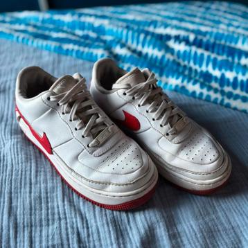 Nike Air Force 1 — wit/rood — maat 39 beschikbaar voor biedingen
