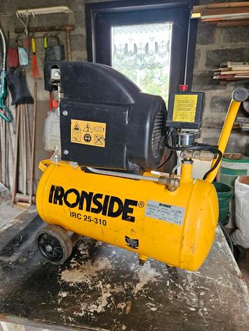 Compressor, Doe-het-zelf en Bouw, Compressors, Ophalen, Zo goed als nieuw