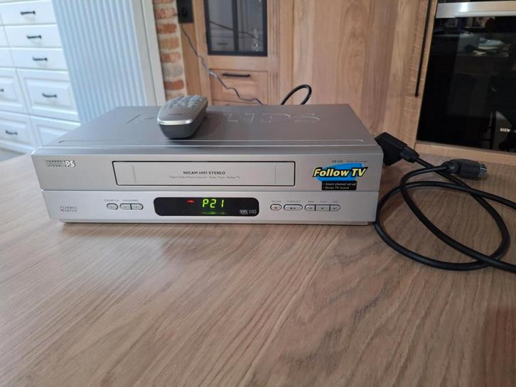 Philips VR550 | VHS Videorecorder, TV, Hi-fi & Vidéo, Lecteurs vidéo, Enlèvement