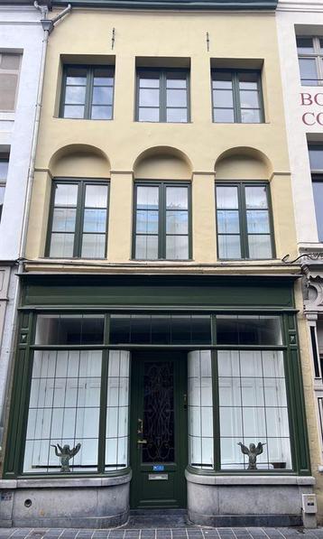 Maison à vendre à Tournai, 2 chambres disponible aux enchères