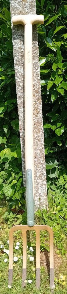 NIEUW 4-tands graafvork van gelakt essenhout! Waarde: 31€ ga, Tuin en Terras, Hand-tuingereedschap, Nieuw, Spade, Ophalen of Verzenden