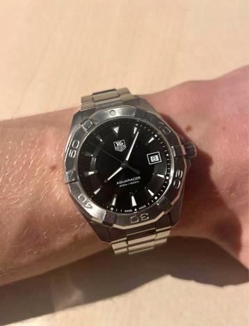 TAG HEUER Aqueracer 300M beschikbaar voor biedingen