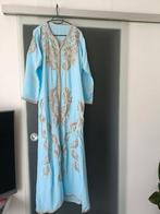 Marokkaanse jurk, Ophalen