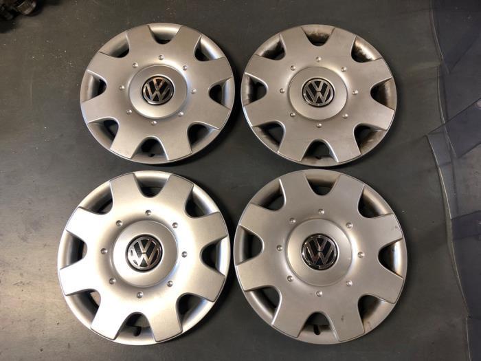 Wieldop set van een Volkswagen Touran, Auto-onderdelen, Banden en Velgen, Personenwagen, Gebruikt, 3 maanden garantie, Ophalen of Verzenden