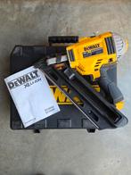Dewalt DCN692 nagelpistool 18v, Ophalen