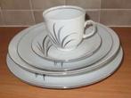 6 delig eet servies, Maison & Meubles, Cuisine | Vaisselle, Enlèvement, Comme neuf, Tasse(s) et/ou soucoupe(s)