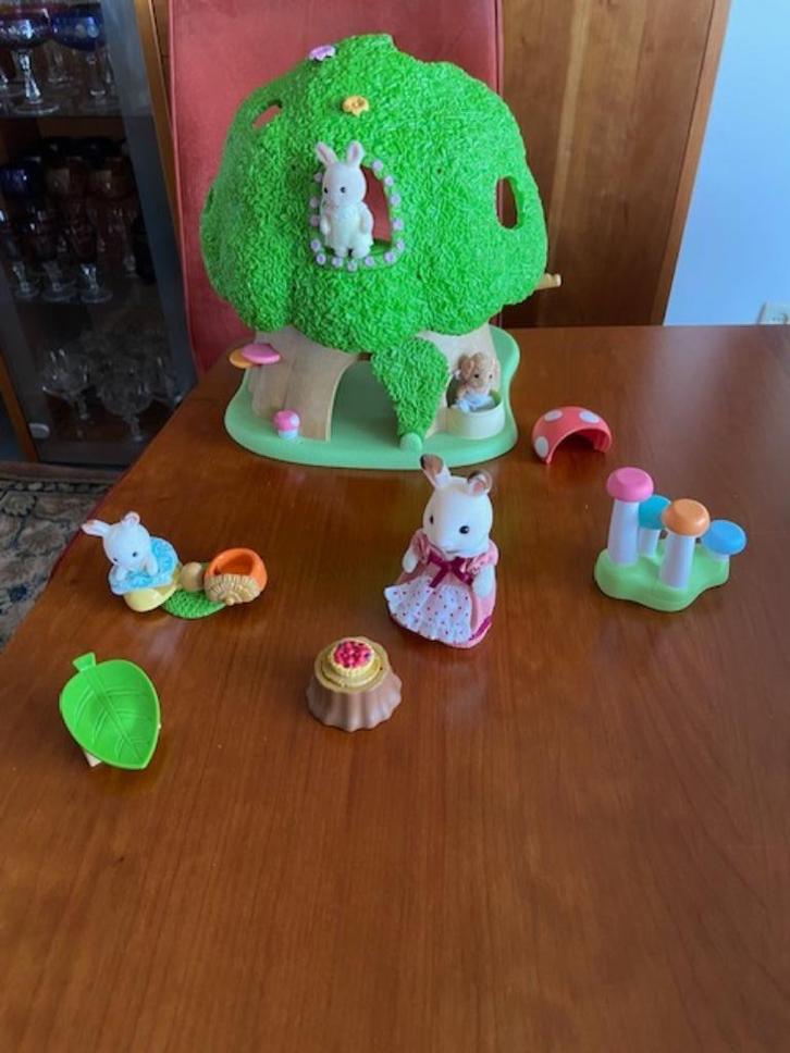 Sylvanian 2649 Boomhut met 4 karakters, Kinderen en Baby's, Speelgoed | Poppenhuizen, Gebruikt, Poppenhuis, Ophalen of Verzenden
