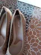 schoen en laarzen, Kleding | Dames, Ophalen, Schoenen met lage hakken, Beige, Zo goed als nieuw