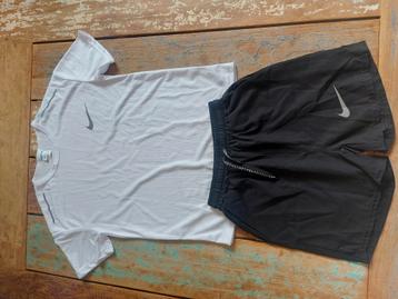 Nike sportset t-shirt en short maat M kids (7-10 jaar) beschikbaar voor biedingen
