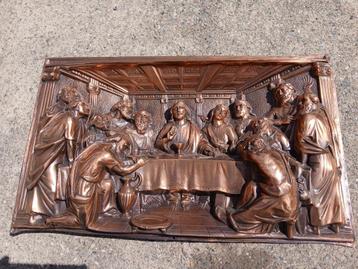 bas relief en cuivre rouge jésus et ses apôtres beschikbaar voor biedingen