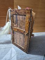 Livre décoratif fait main., Ophalen of Verzenden, Zo goed als nieuw