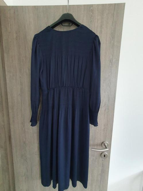 jurk Ba&sh 3 (medium/large), Kleding | Dames, Jurken, Zo goed als nieuw, Maat 42/44 (L), Blauw, Onder de knie, Ophalen of Verzenden