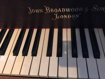Piano demi-queue broadwood, Musique & Instruments, Pianos, Enlèvement ou Envoi, Utilisé, Brun, À queue