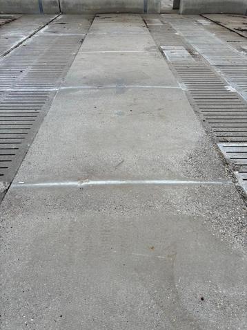 Bolle prefab beton vloer [594] beschikbaar voor biedingen