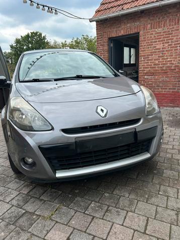 Renault clio3 1.2benzine beschikbaar voor biedingen
