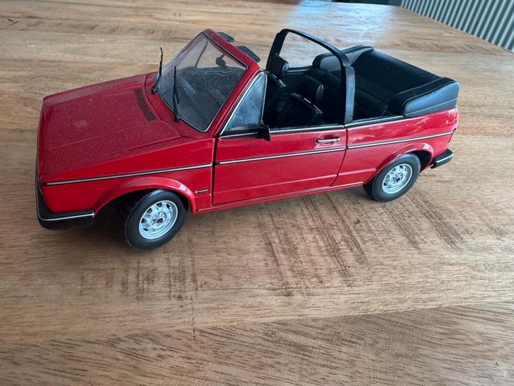 Modelauto’s VW Volkswagen Kever Golf 1, Hobby en Vrije tijd, Modelauto's | 1:24, Zo goed als nieuw, Ophalen