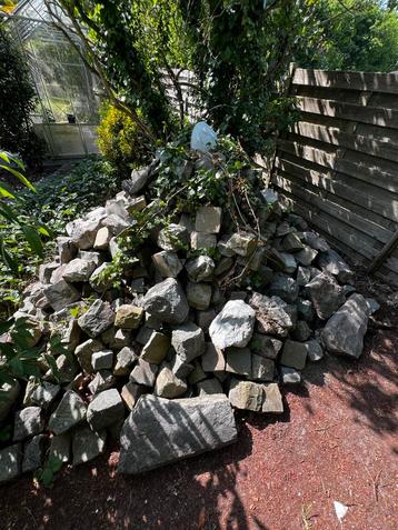Groot lot stenen af te halen, Tuin en Terras, Ophalen